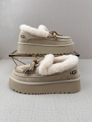 UGG Q11 view 22