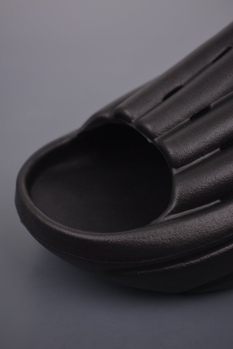 UGG Revive view