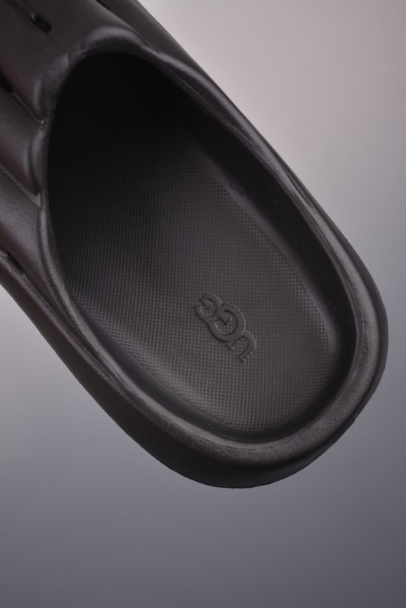 UGG Revive view