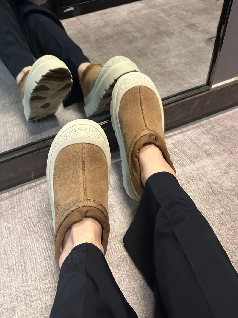 UGG Tasman Weather Hybrid