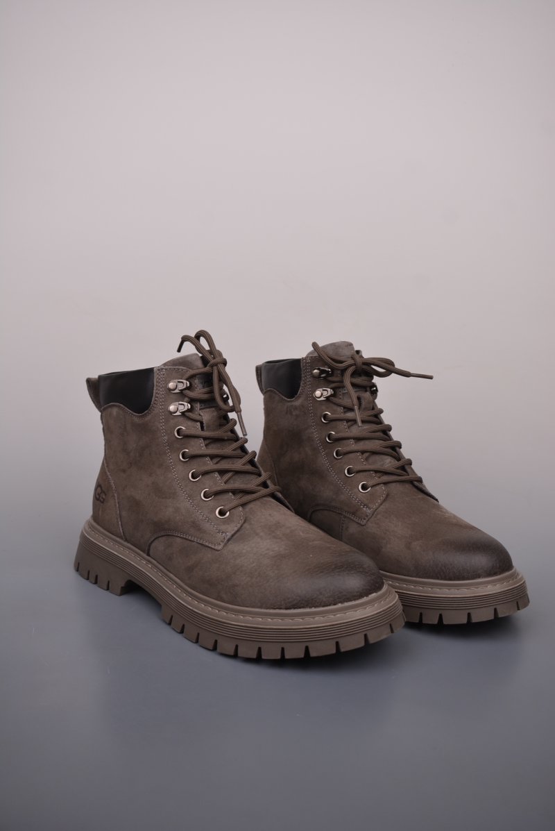 UGG Tasman Weather Hybrid 'Gold'