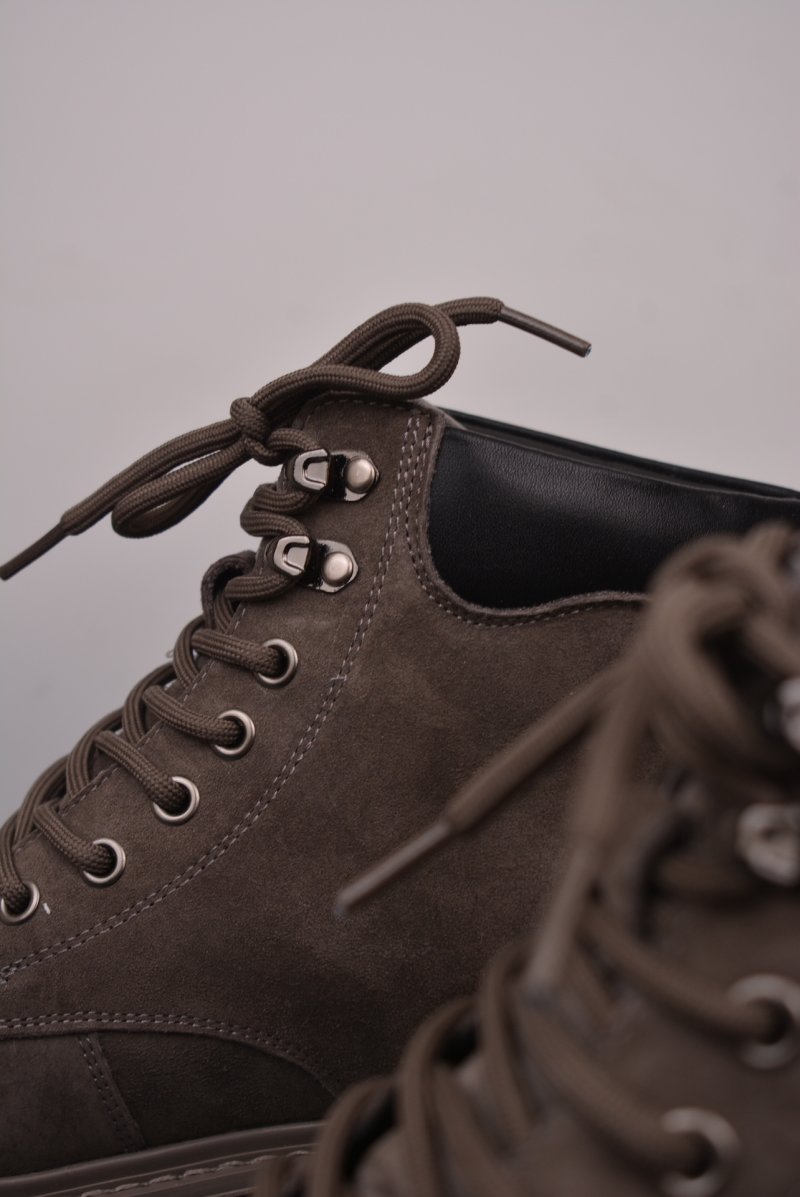 UGG Tasman Weather Hybrid 'Gold' view