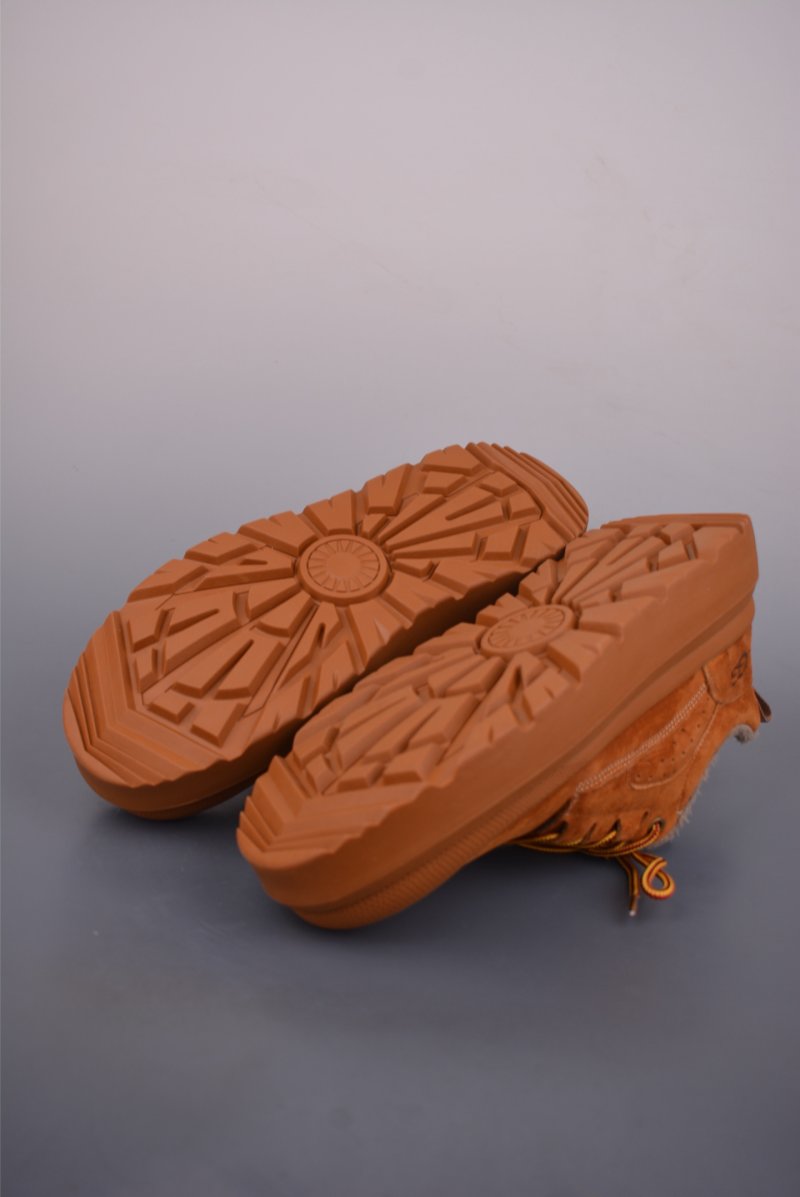 UGG Tasman Weather Hybrid 'Gold' view