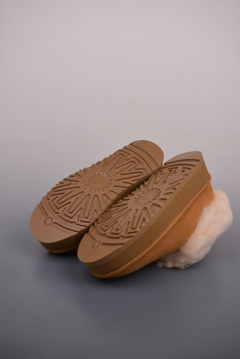 UGG UGGpure 'Red' view