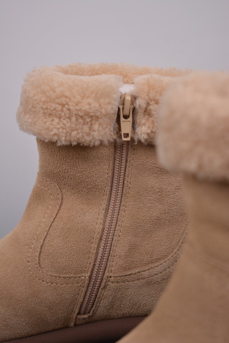 UGG Drizlita Clear view