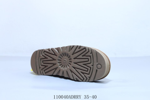 UGG Neumel view 4