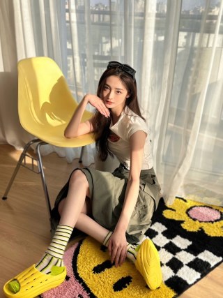 UGG view 3