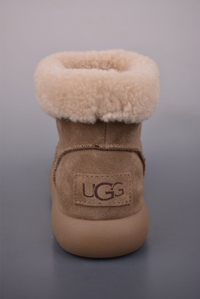 UGG Classic Short view