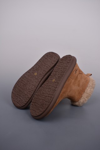 UGG Classic Short view 3