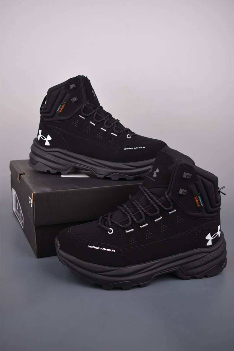 Under Armour UA Raider Waterproof HOVR view