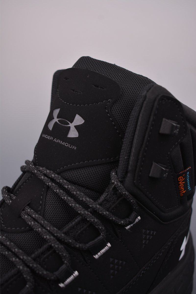 Under Armour UA Raider Waterproof HOVR view