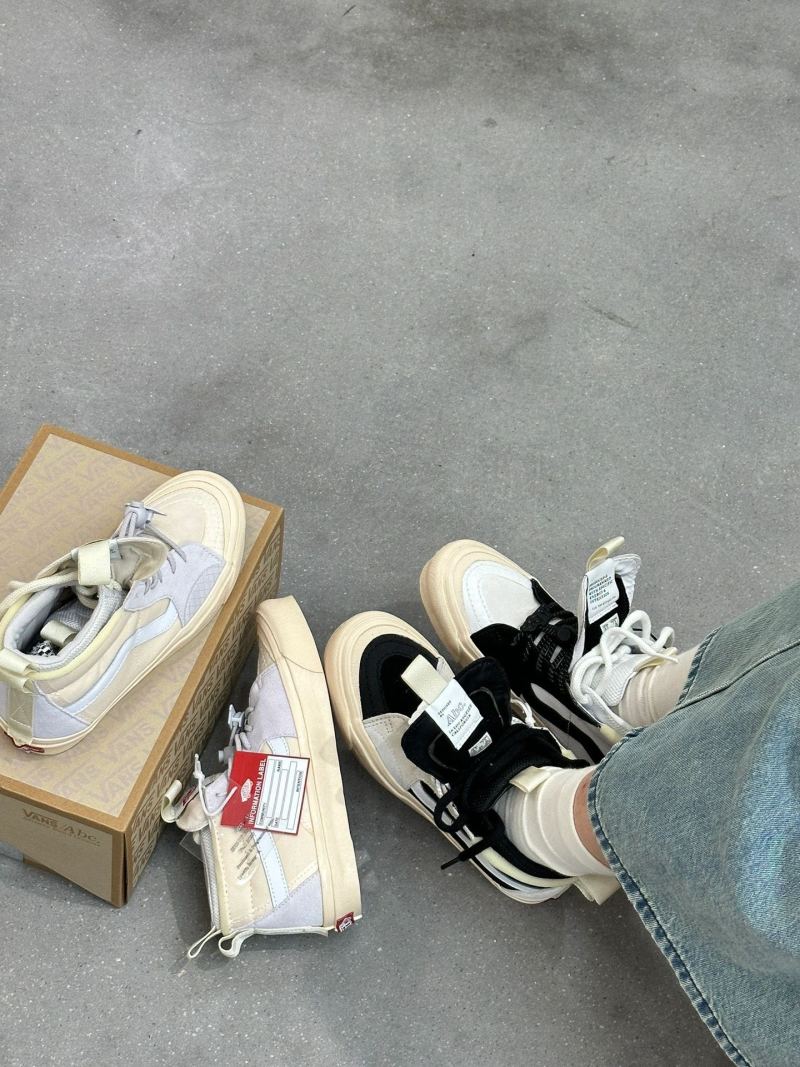 Vans Sk8-Hi EXT view