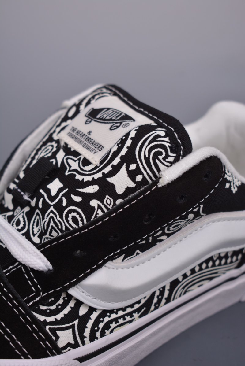 Bedwin x The Heartbreaks x Vans Vault Knu Skool view