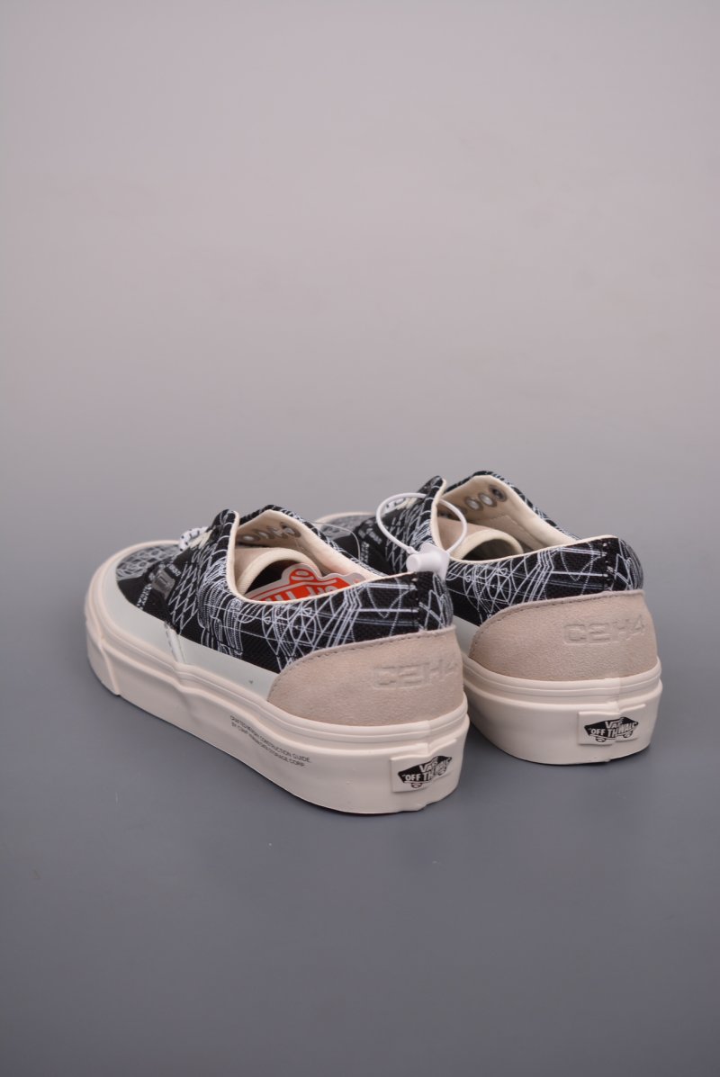 C2H4 x Vans Virtual Reality Alpha Era 'Black / White' view