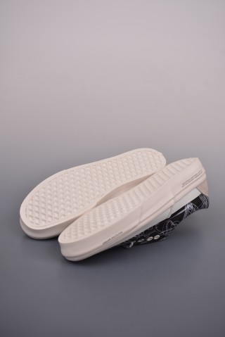 C2H4 x Vans Virtual Reality Alpha Era 'Black / White' view 3
