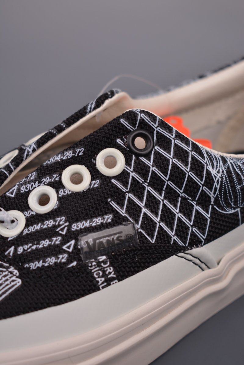 C2H4 x Vans Virtual Reality Alpha Era 'Black / White' view