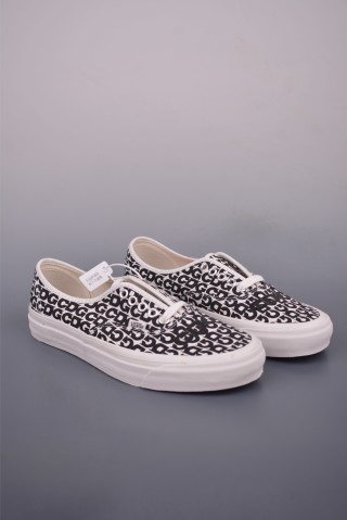 CDG x Vans Authentic OTW 'Black / White Logo' view 1