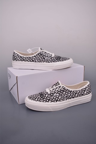 CDG x Vans Authentic OTW 'Black / White Logo' view 5