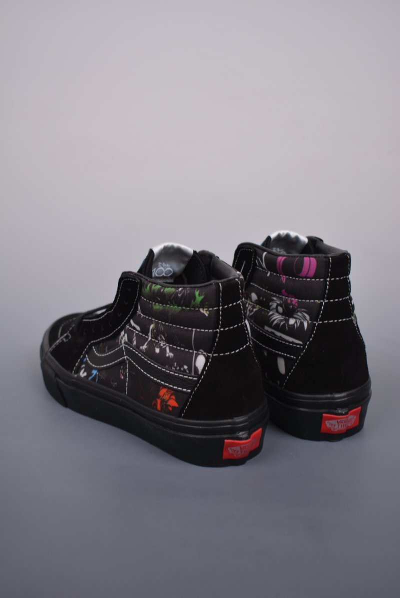 Disney x Vans Sk8-Hi 'Graphic' view