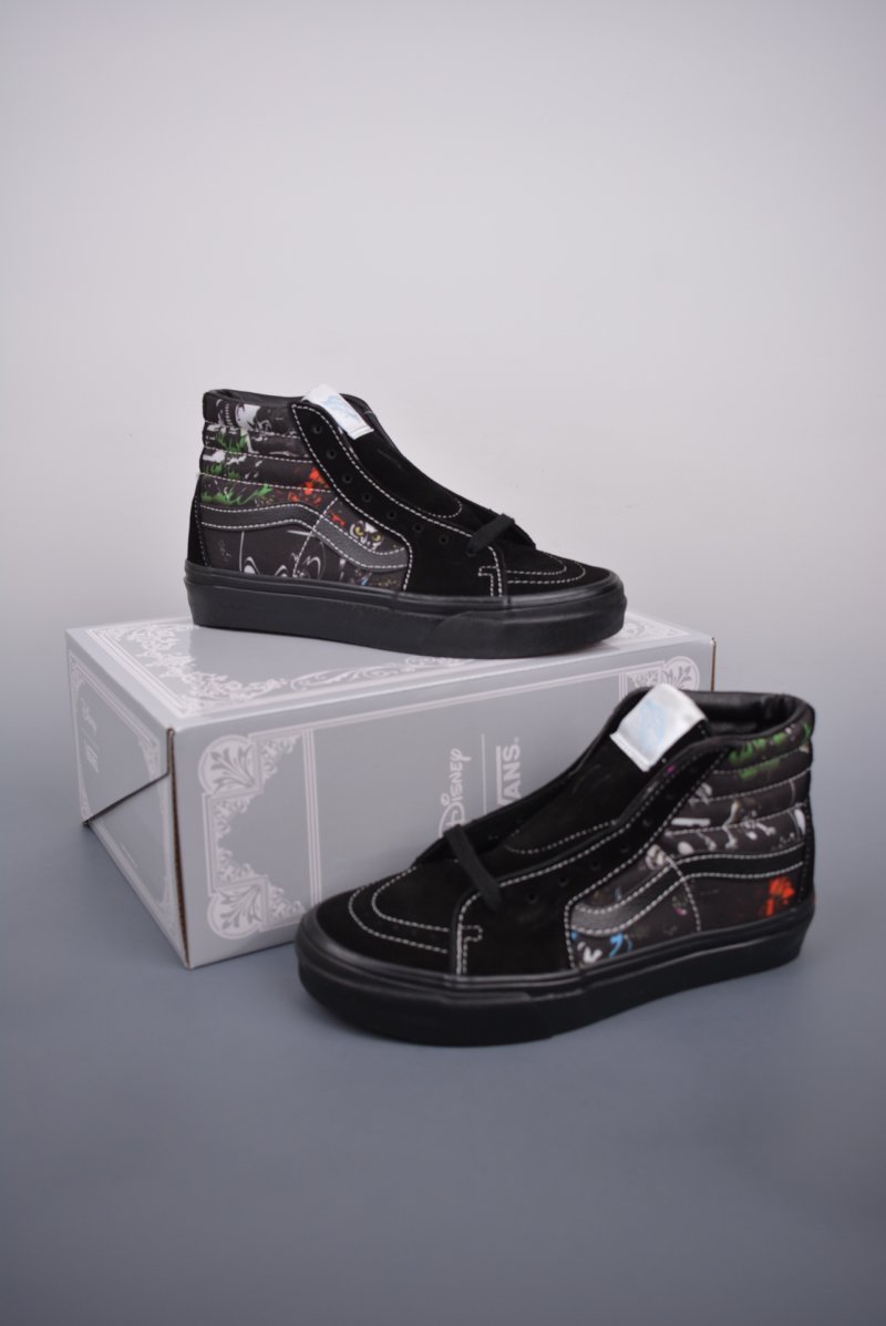 Disney x Vans Sk8-Hi 'Graphic' view