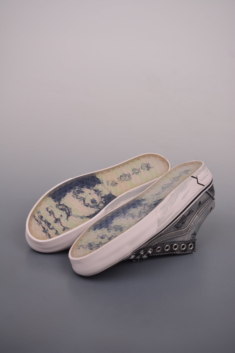 Hirono X Vans UA Style 36 'Black / Grey' view