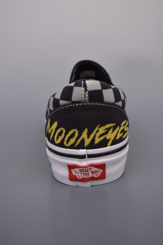 Mooneyes X Vans Slip-On view 4
