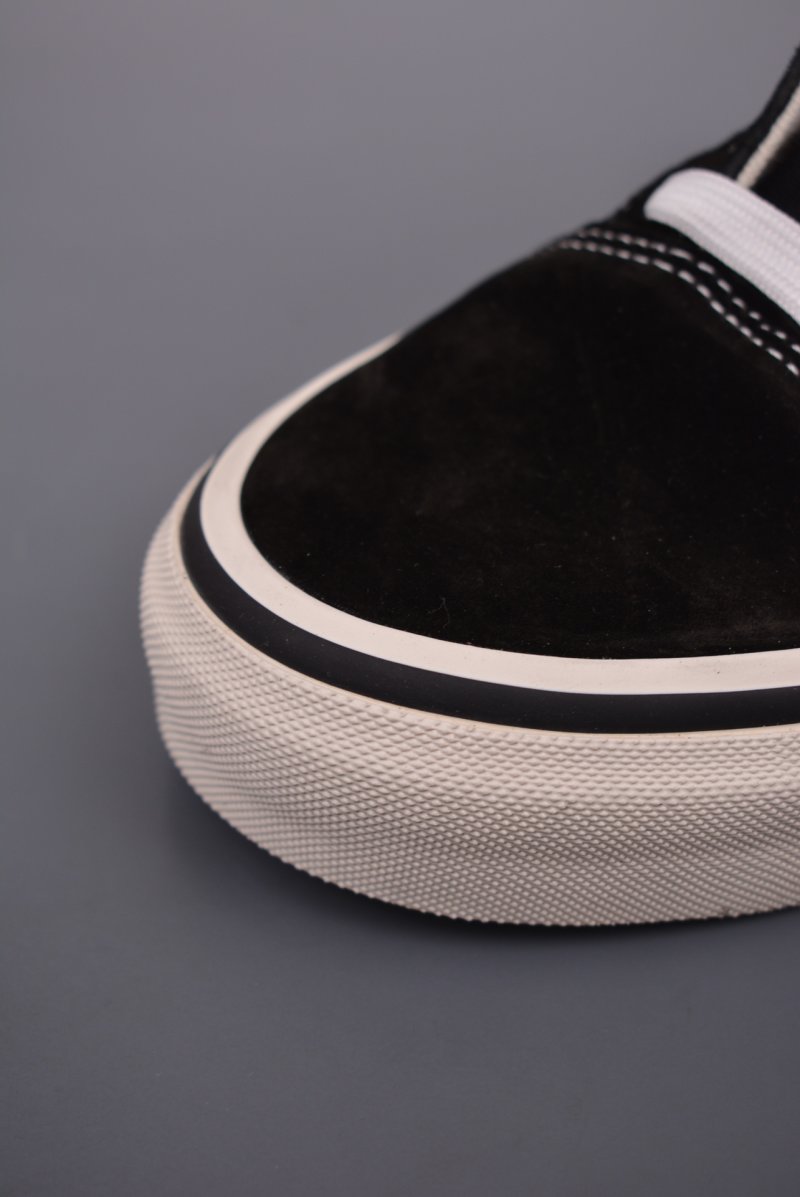 Palace X Vans Old Skool view