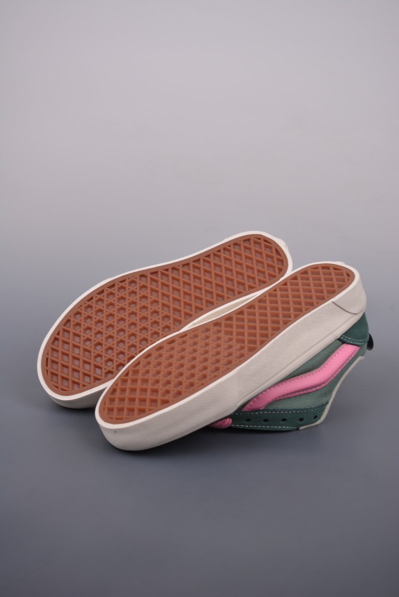 Peaches X Vans Knu Skool 'Pink / Green' view