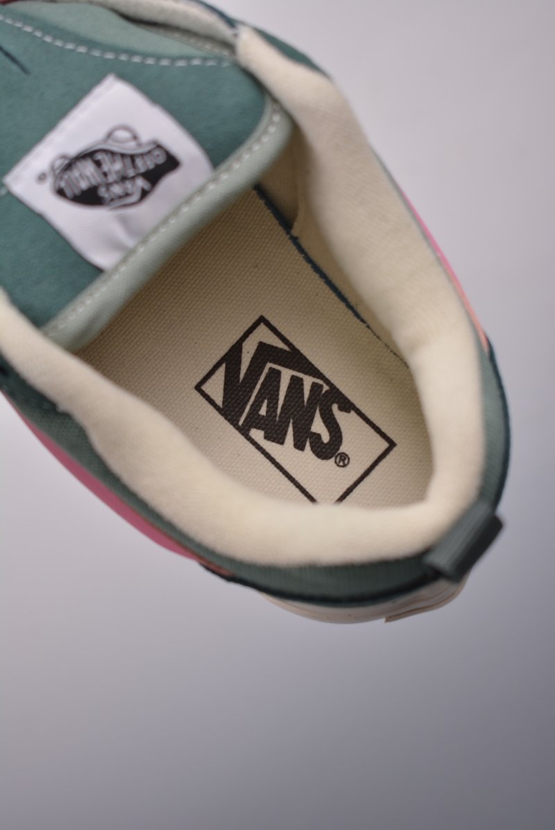 Peaches X Vans Knu Skool 'Pink / Green' view