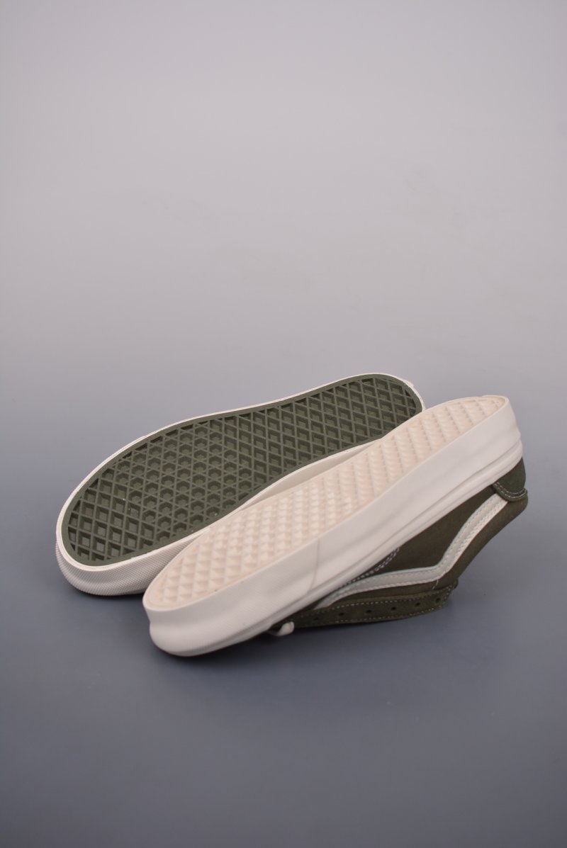 Pilgrim Surf Supply X Vans Vault OG Style 36 LX 'White / Green' view