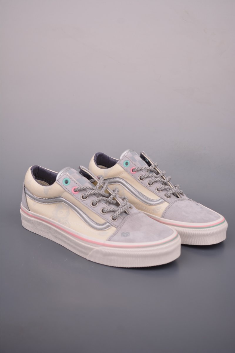 POP MART X Vans Space Molly
