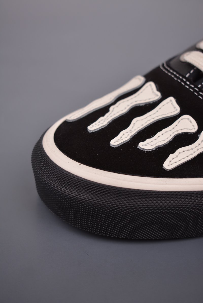 SBTG X Vans Authentic 'Black / White / Pink' view