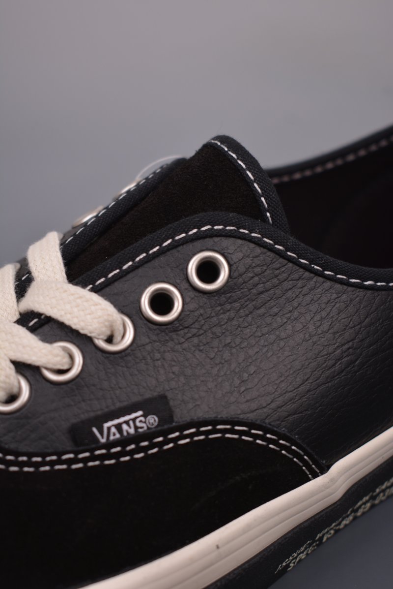 SBTG X Vans Authentic 'Black / White / Pink' view
