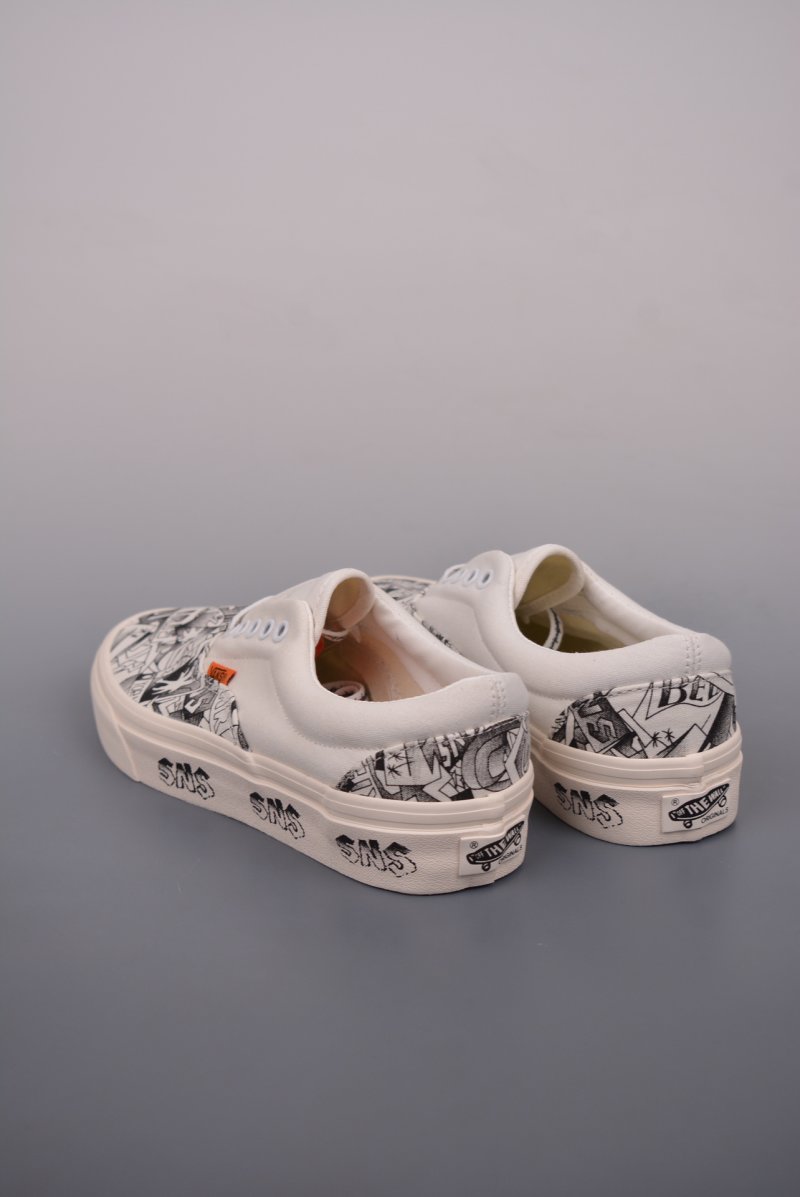 Sneakersnstuff LA X Vans Classic Slip-On LX 'White / Black / Blue' view