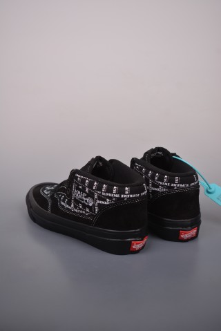 Supreme X Vans Half Cab Pro 'Black / White / Grey' view 2