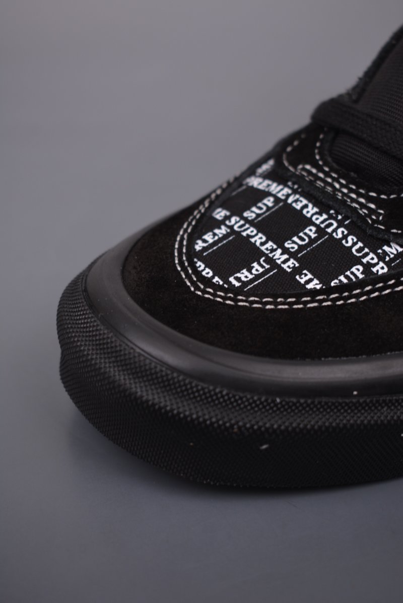 Supreme X Vans Half Cab Pro 'Black / White / Grey' view
