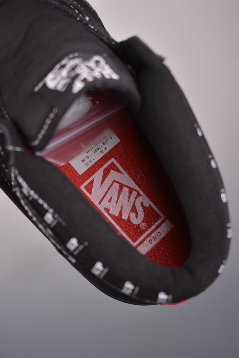 Supreme X Vans Half Cab Pro 'Black / White / Grey' view