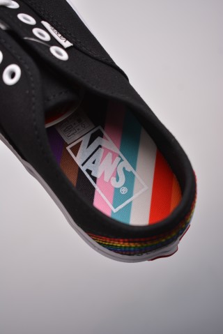 Vans Authentic 'Love Wins' Pride view 9