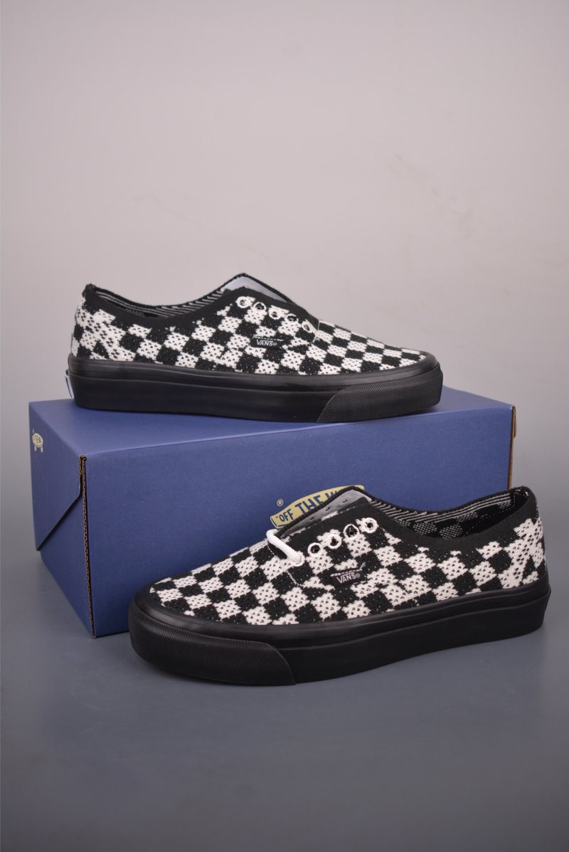 Vans Authentic 44 EK Knit 'Black / White / Red / Green' view