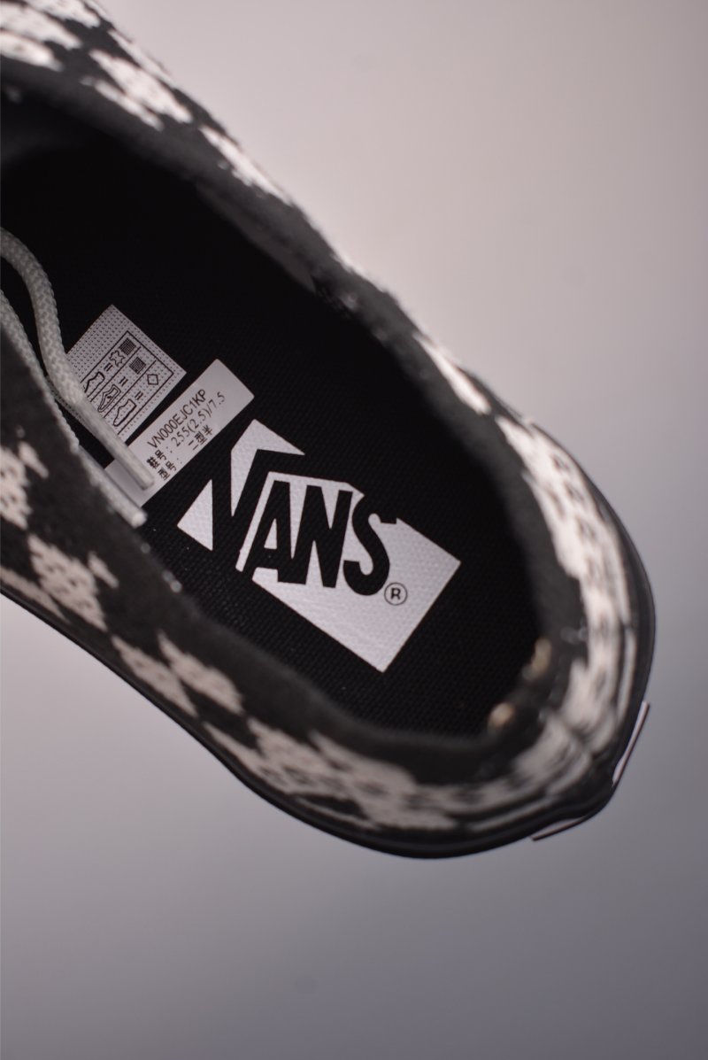 Vans Authentic 44 EK Knit 'Black / White / Red / Green' view