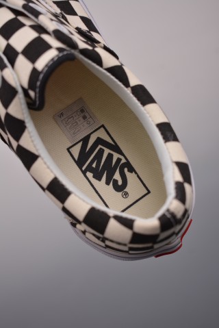 Vans Authentic Golden Coast 'Black / White / Gold' view 9