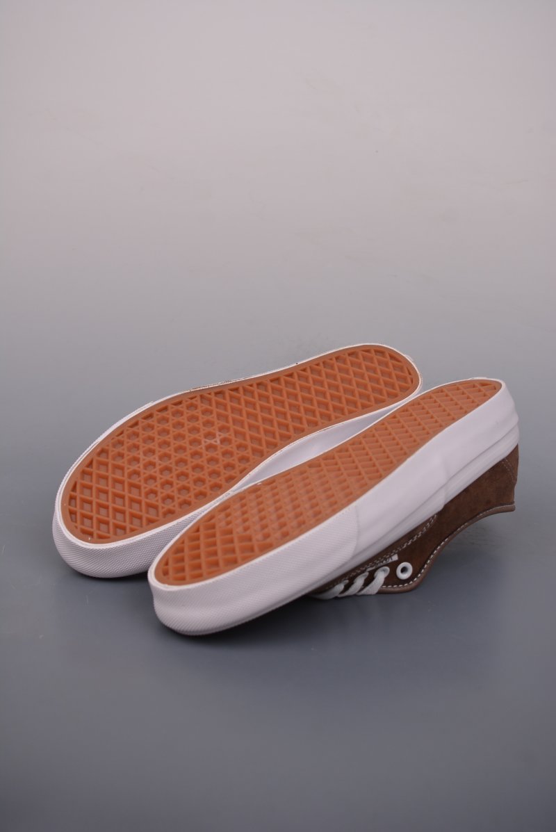 Vans Authentic 44 VPS 'Brown / Green' view