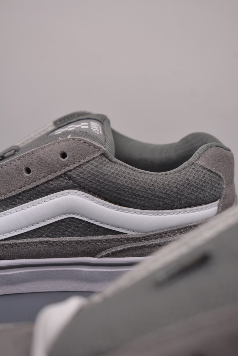 Vans Classics Knu Skool view