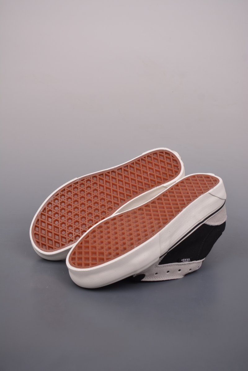 Vans Chukka Push 'Black / Grey' view