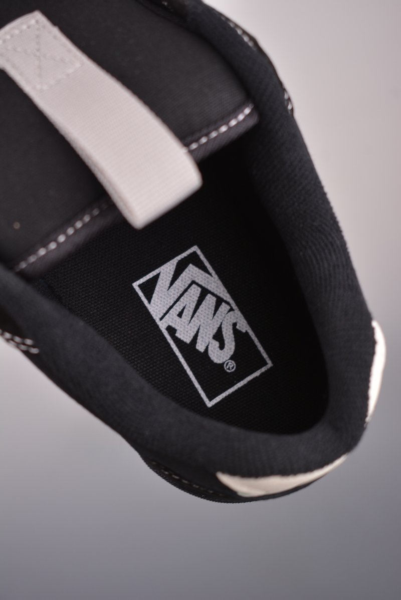 Vans Chukka Push 'Black' view