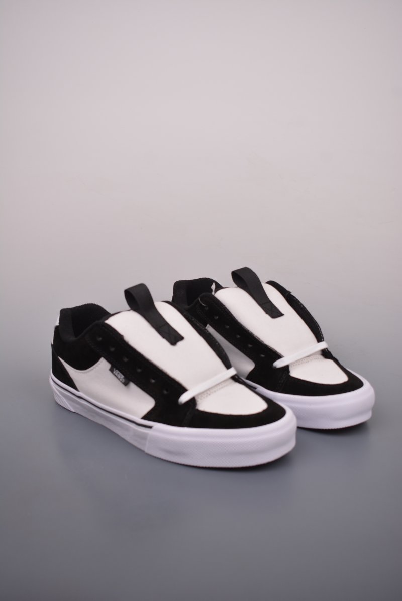 Vans Chukka Push 'Black / White'