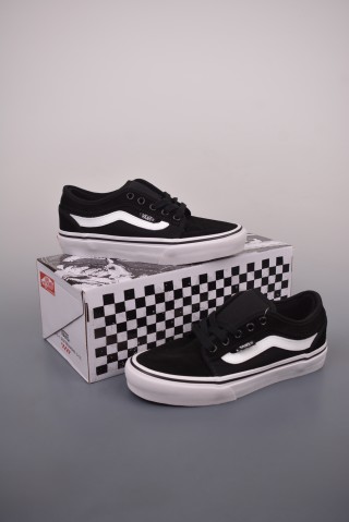 Vans Chukka 'Black / White' view 5
