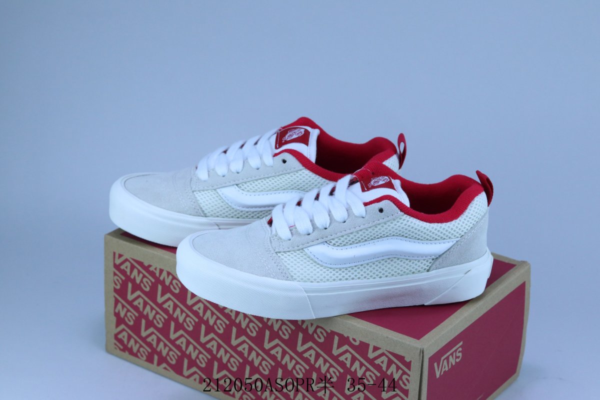 Vans Classics Knu Skool 'Black / White' view