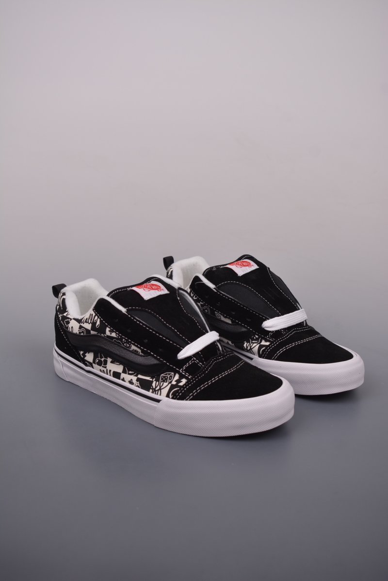 Vans Classics Knu Skool 'Black / White'