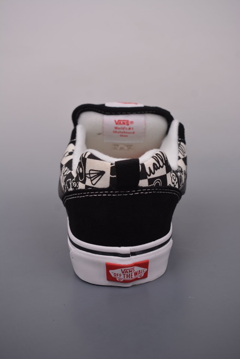 Vans Classics Knu Skool 'Black / White' view